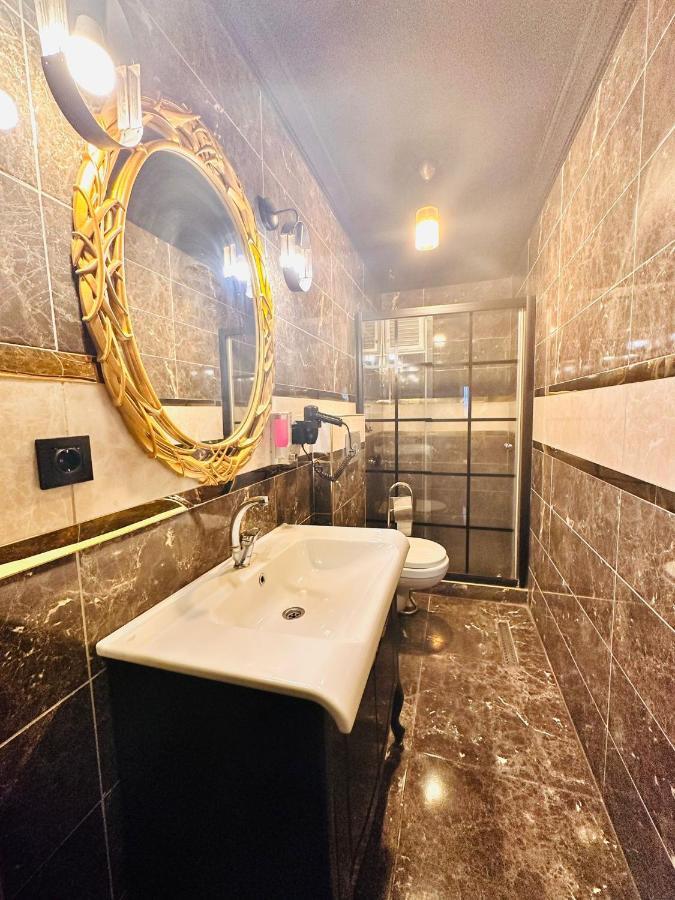 Apartment Golden Rock House